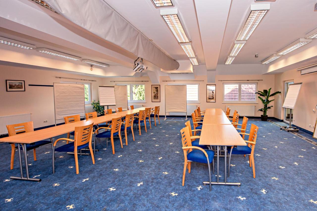 Hotel Wiental Pressbaum ภายนอก รูปภาพ