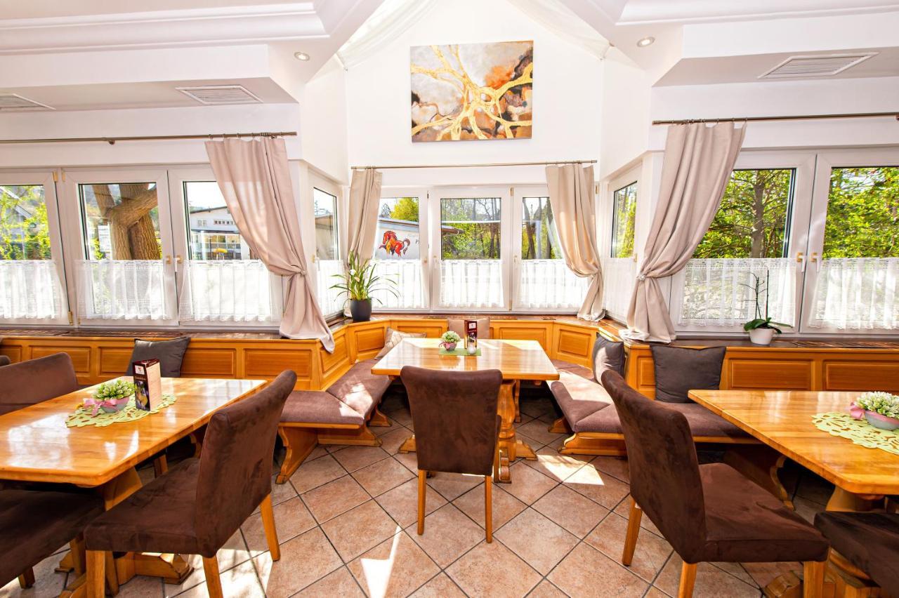 Hotel Wiental Pressbaum ภายนอก รูปภาพ