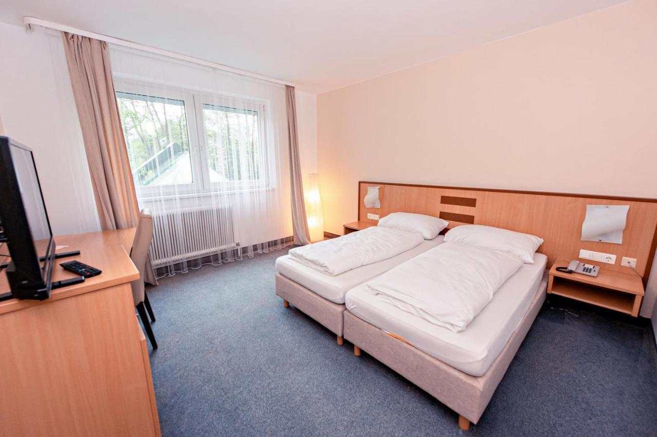 Hotel Wiental Pressbaum ภายนอก รูปภาพ